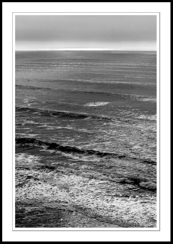 SanGregorioBW2006|02|03: Pacific Ocean. San Gregorio Beach. February 3, 2006. &copy; Copyright G Dan Mitchell.